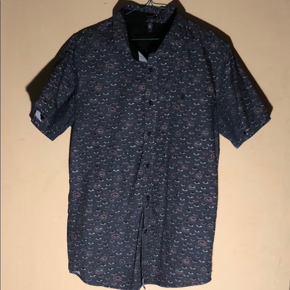 Volcom Other - Volcom. Modern fit. Casual. Button down shirt.